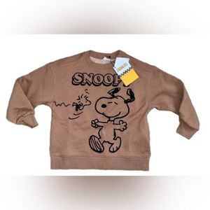 Zara No label on the neckSnoopy Graphic Sweatshirt It’s cute ❤️🤎size aprox 5/6
